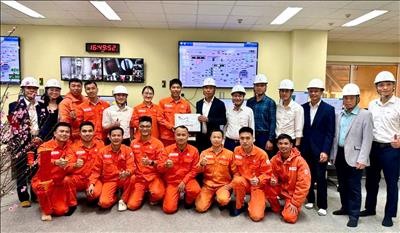 Lãnh đạo Công ty Nhiệt điện Thái Bình thăm hỏi, động viên NLĐ làm việc trong Đêm Giao thừa Bính Ngọ 2026