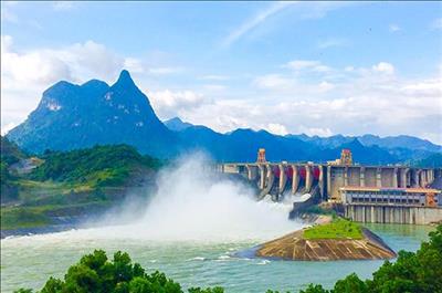 Mở 01 cửa xả đáy hồ Thủy điện Tuyên Quang từ 14h ngày 14/7/2025