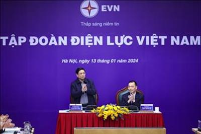 Chùm ảnh: Thủ tướng Phạm Minh Chính và đoàn công tác của Chính phủ làm việc với Tập đoàn Điện lực Việt Nam